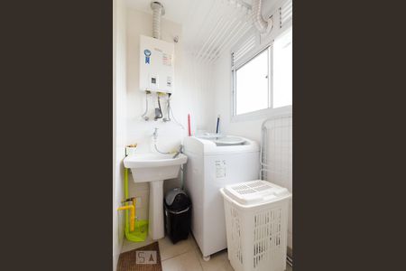 Área de serviço de apartamento à venda com 2 quartos, 80m² em Mansões Santo Antônio, Campinas