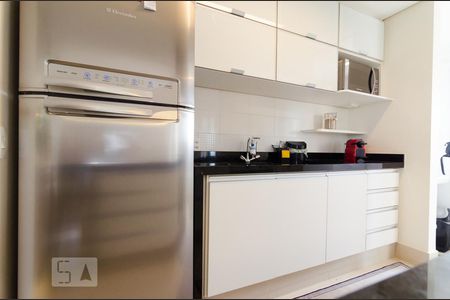 Cozinha de apartamento à venda com 2 quartos, 80m² em Mansões Santo Antônio, Campinas