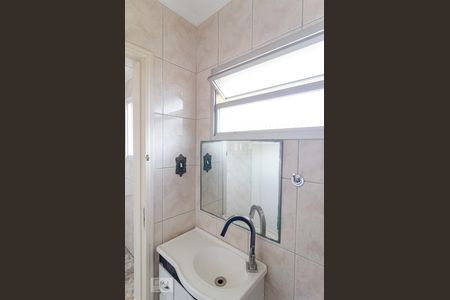 Casa à venda com 165m², 3 quartos e 2 vagas Casa à venda com 165m², 3 quartos e 2 vagasLavabo