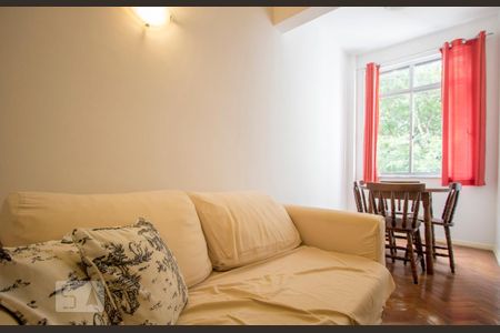 Sala de apartamento para alugar com 1 quarto, 50m² em Copacabana, Rio de Janeiro