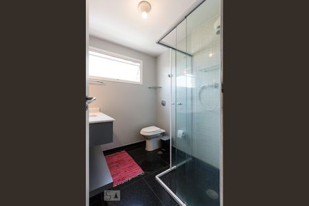 Banheiro de apartamento para alugar com 2 quartos, 90m² em Moema, São Paulo