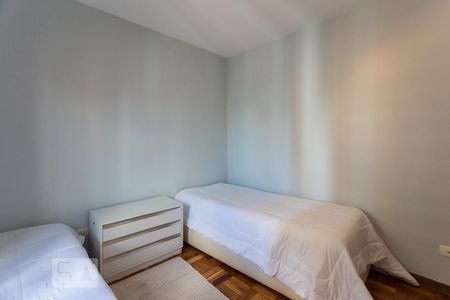 Quarto 1 de apartamento para alugar com 2 quartos, 90m² em Moema, São Paulo