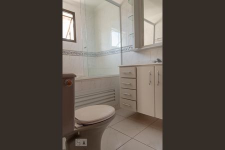 Apartamento à venda com 200m², 4 quartos e 2 vagasBanheiro do Quarto 1