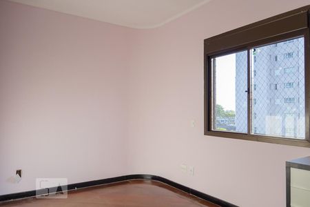 Apartamento à venda com 200m², 4 quartos e 2 vagasQuarto 2