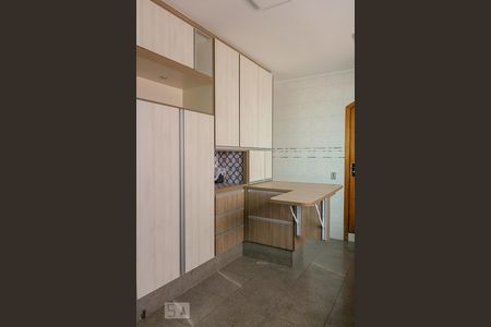 Apartamento à venda com 200m², 4 quartos e 2 vagasCozinha