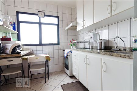 Apartamento à venda com 79m², 3 quartos e 2 vagasCozinha