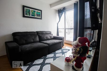 Sala de apartamento para alugar com 3 quartos, 70m² em Parque Imperial, São Paulo