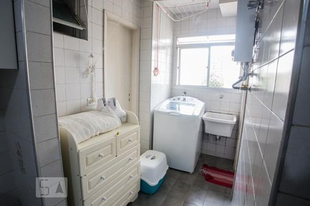 Apartamento para alugar com 70m², 3 quartos e 1 vagaÁrea de Serviço