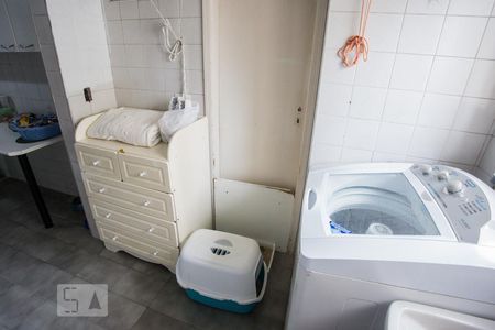 Apartamento para alugar com 70m², 3 quartos e 1 vagaÁrea de Serviço