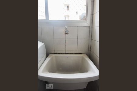 Apartamento para alugar com 70m², 3 quartos e 1 vagaÁrea de Serviço