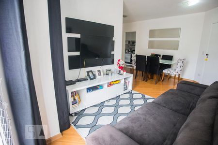 Sala de apartamento para alugar com 3 quartos, 70m² em Parque Imperial, São Paulo