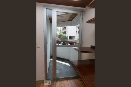 Apartamento à venda com 69m², 1 quarto e 1 vaga Apartamento à venda com 69m², 1 quarto e 1 vagaJanela da Sala