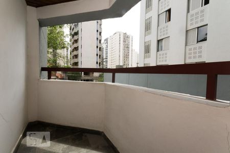 Apartamento à venda com 69m², 1 quarto e 1 vaga Apartamento à venda com 69m², 1 quarto e 1 vagaVaranda