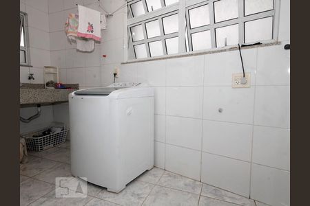 Casa à venda com 203m², 2 quartos e 2 vagasÁrea de Serviço.