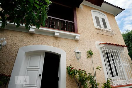 Casa à venda com 203m², 2 quartos e 2 vagasFachada da Casa.