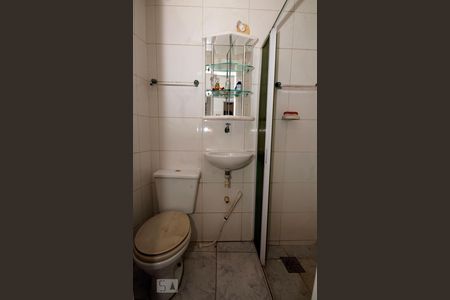 Casa à venda com 203m², 2 quartos e 2 vagasBanheiro de Serviço.