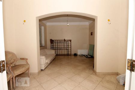 Casa à venda com 203m², 2 quartos e 2 vagasSala.
