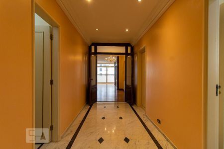Hall de apartamento à venda com 4 quartos, 273m² em Santa Cecília, São Paulo