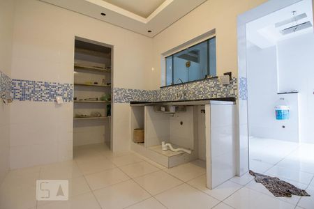 Casa à venda com 200m², 3 quartos e 2 vagasCozinha