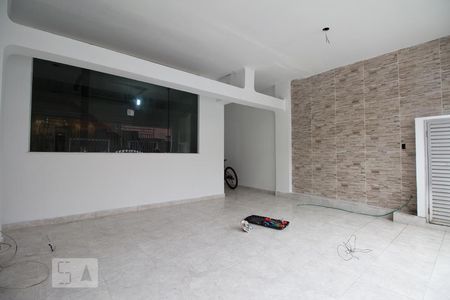 Casa à venda com 200m², 3 quartos e 2 vagasGaragem