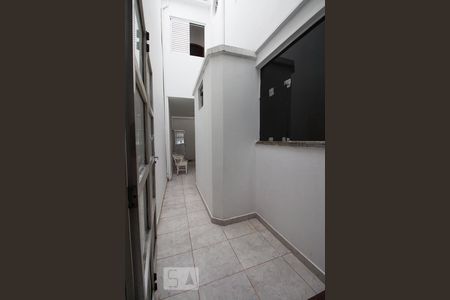 Casa à venda com 200m², 3 quartos e 2 vagasCorredor lateral