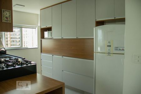 Apartamento para alugar com 72m², 1 quarto e 1 vaga Apartamento para alugar com 72m², 1 quarto e 1 vagaCozinha - Armários