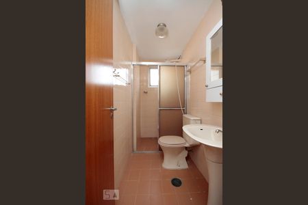 Banheiro de apartamento para alugar com 2 quartos, 56m² em Vila Gomes Cardim, São Paulo