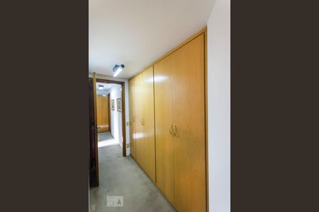 Apartamento para alugar com 121m², 3 quartos e 2 vagasSuite Armario