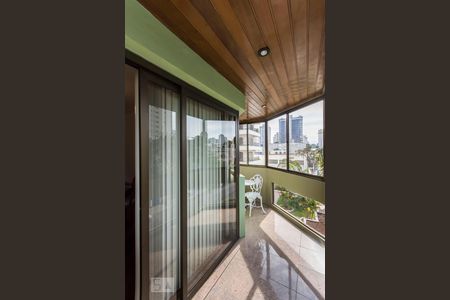 Apartamento para alugar com 121m², 3 quartos e 2 vagasVaranda