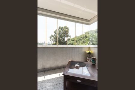 Varanda de apartamento à venda com 4 quartos, 190m² em Moema, São Paulo