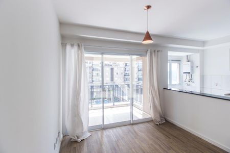 Sala de TV de apartamento para alugar com 1 quarto, 51m² em Alphaville Conde Ii, Barueri