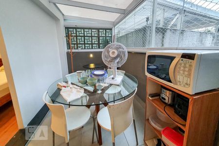 Studio para alugar com 33m², 1 quarto e 1 vaga Studio para alugar com 33m², 1 quarto e 1 vagaStudio