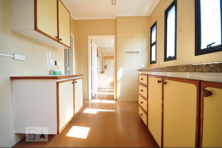 Apartamento para alugar com 189m², 4 quartos e 3 vagascozinha