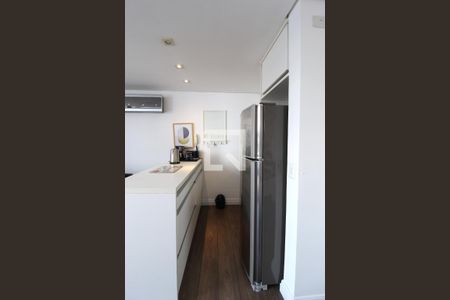 Cozinha de apartamento à venda com 1 quarto, 50m² em Vila Nova Conceição, São Paulo