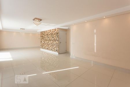 Apartamento para alugar com 184m², 3 quartos e 3 vagas Apartamento para alugar com 184m², 3 quartos e 3 vagasSala