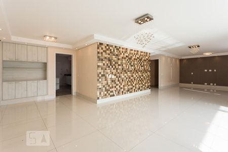 Apartamento para alugar com 184m², 3 quartos e 3 vagas Apartamento para alugar com 184m², 3 quartos e 3 vagasSala