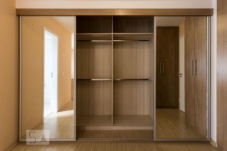 Apartamento para alugar com 184m², 3 quartos e 3 vagas Apartamento para alugar com 184m², 3 quartos e 3 vagasSuíte 3