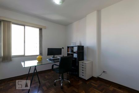Quarto 1 de apartamento para alugar com 3 quartos, 107m² em Vila Clementino, São Paulo