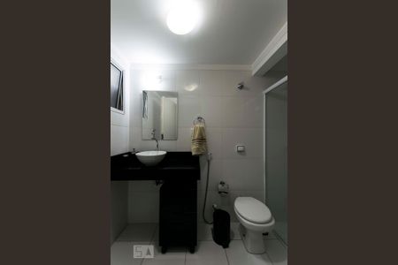 Banheiro social de apartamento para alugar com 3 quartos, 107m² em Vila Clementino, São Paulo