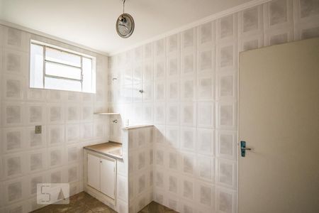 Apartamento à venda com 56m², 1 quarto e sem vaga Apartamento à venda com 56m², 1 quarto e sem vagaCozinha e Área de Serviço