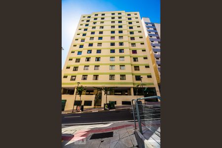 Apartamento à venda com 56m², 1 quarto e sem vaga Apartamento à venda com 56m², 1 quarto e sem vagaFachada