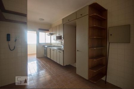 Apartamento para alugar com 90m², 2 quartos e 2 vagas Apartamento para alugar com 90m², 2 quartos e 2 vagasCozinha