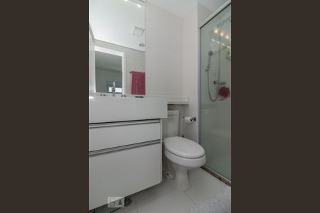 Banheiro de apartamento para alugar com 1 quarto, 40m² em Várzea da Barra Funda, São Paulo
