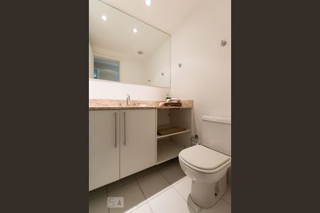 Banheiro de apartamento à venda com 2 quartos, 60m² em Jardim Leonor, São Paulo