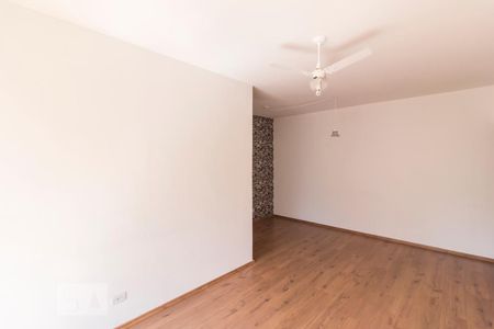 Apartamento para alugar com 68m², 2 quartos e 1 vagaSala