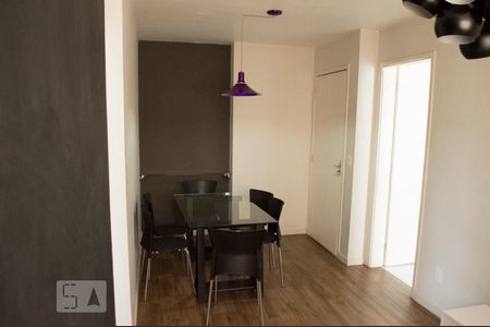 Sala de apartamento para alugar com 2 quartos, 55m² em Jardim Leonor, São Paulo