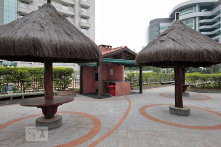 Apartamento à venda com 76m², 3 quartos e 2 vagasChurrasqueira