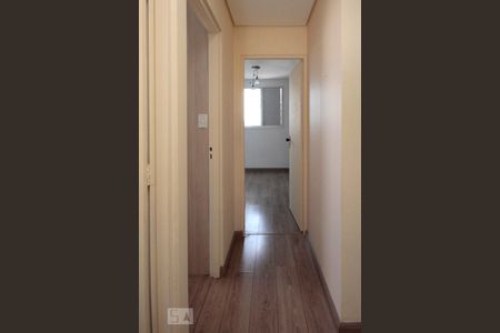 Apartamento à venda com 76m², 3 quartos e 2 vagasCorredor