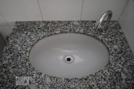 Apartamento à venda com 76m², 3 quartos e 2 vagasBanheiro