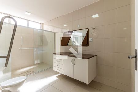 Apartamento à venda com 188m², 3 quartos e 3 vagas Apartamento à venda com 188m², 3 quartos e 3 vagasBanheiro Social 1